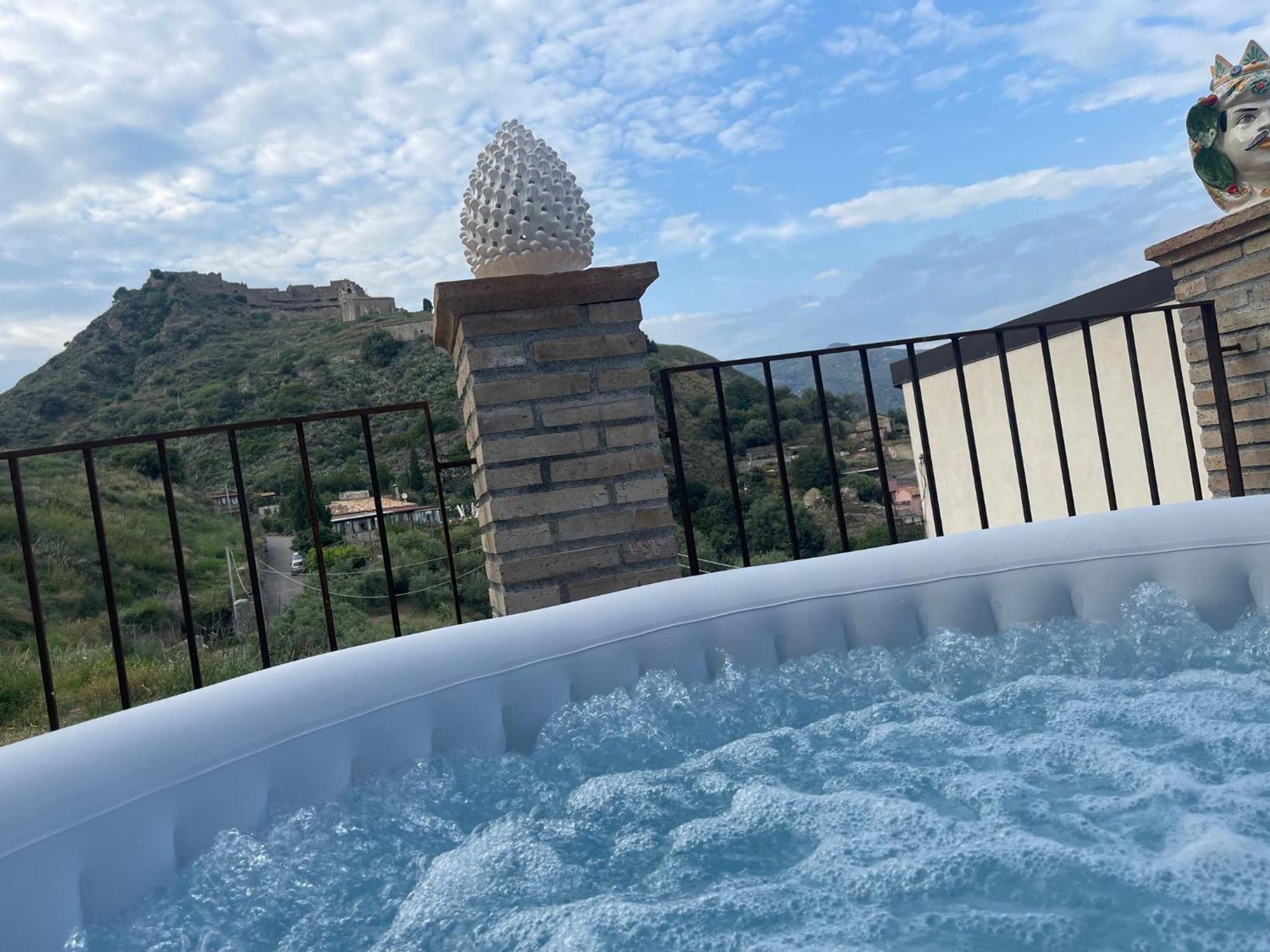 Bed and Breakfast Il Maniero Calatabiano Esterno foto