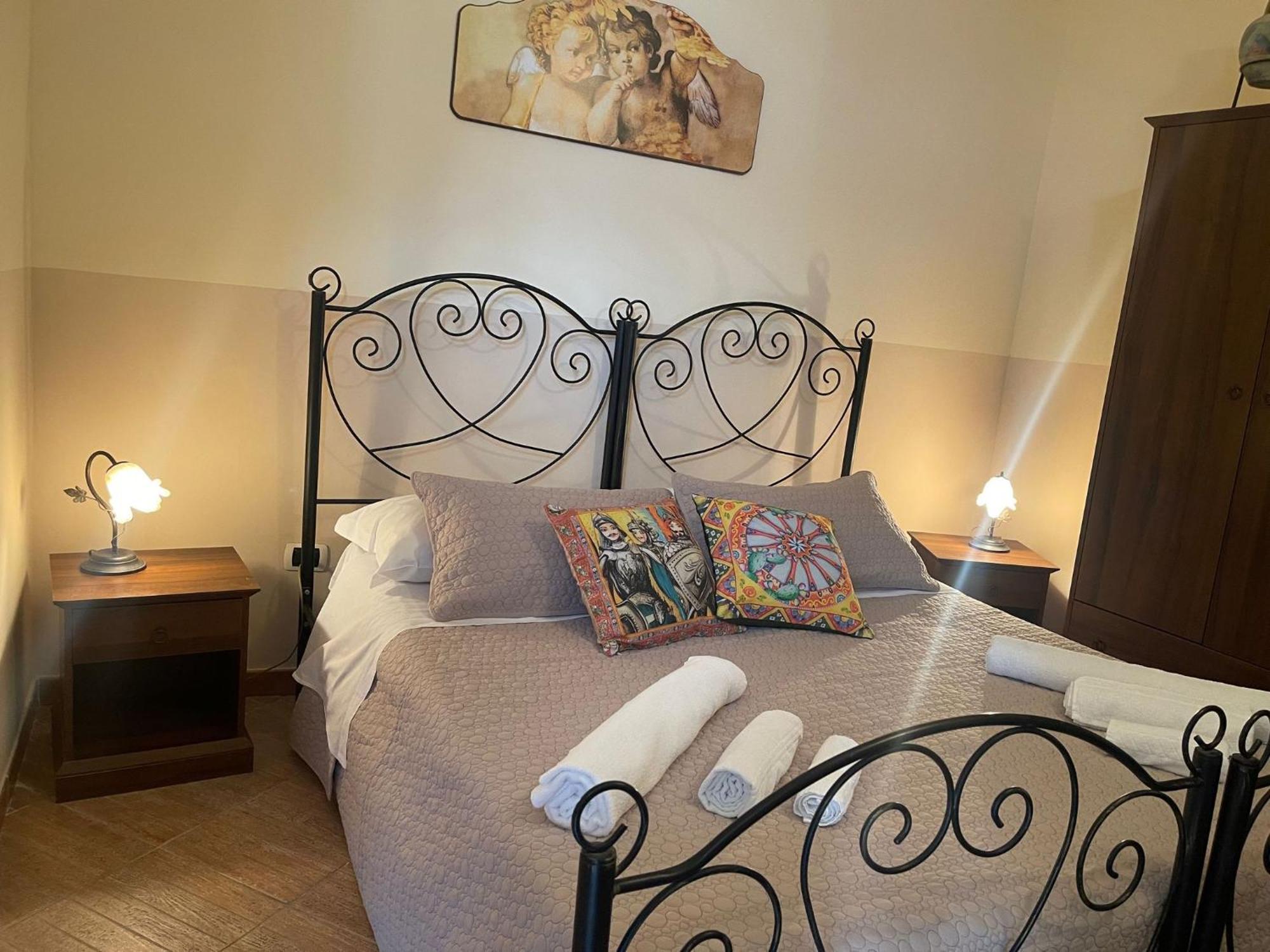 Bed and Breakfast Il Maniero Calatabiano Esterno foto